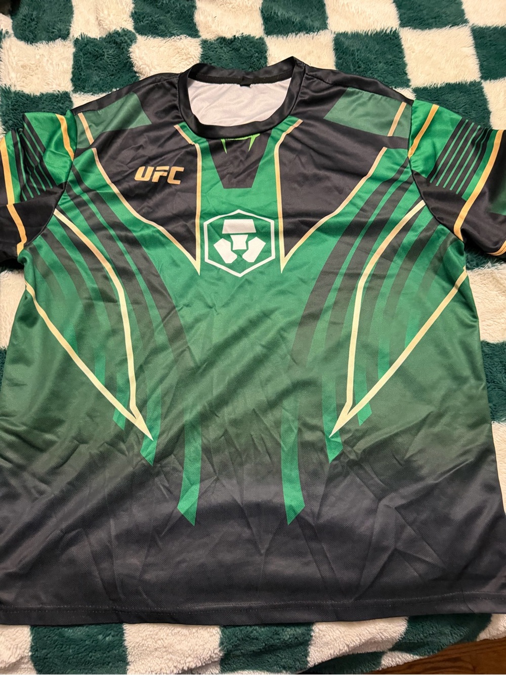 Mens 3x UFC Green, Black & Gold Graphic Performance Shirt